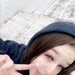 Meet your Posher, Brooke